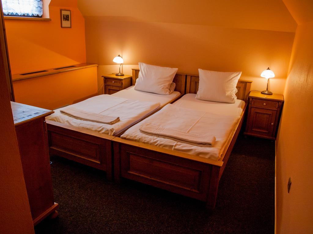 Hotel A Restaurace U Hrncire Kutná Hora Zimmer foto